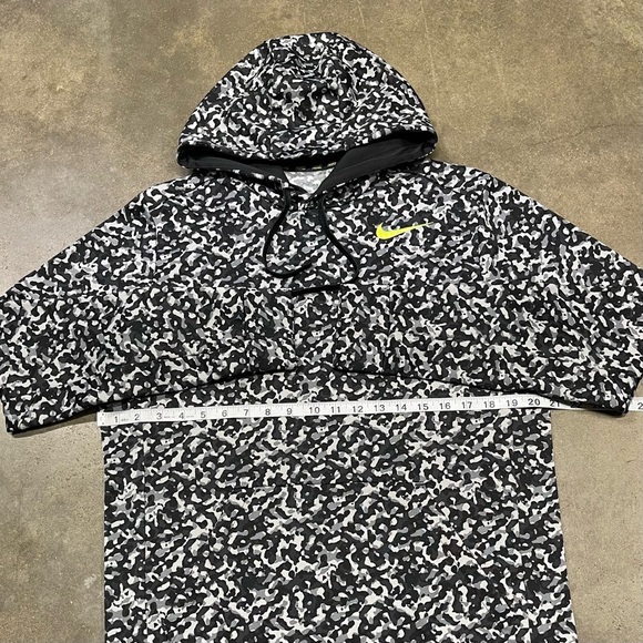 Nike Therma Fit Monochrome Camo Camouflage Swoosh Sweatshirt Hoodie - Picture 6 of 9